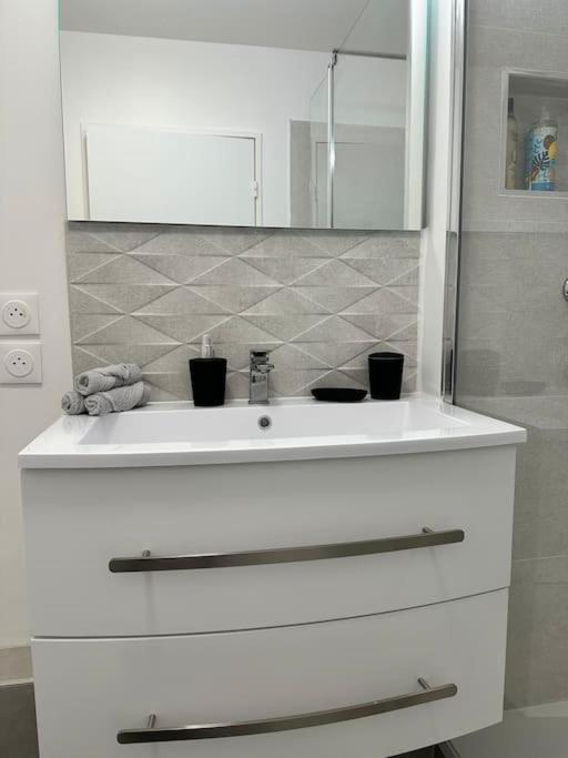 Bel Appartement A 25 Mn De Paris Sartrouville Exteriör bild